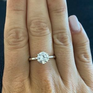 Cubic zirconia costume jewelry ring. Solitaire silver size 8 or 9